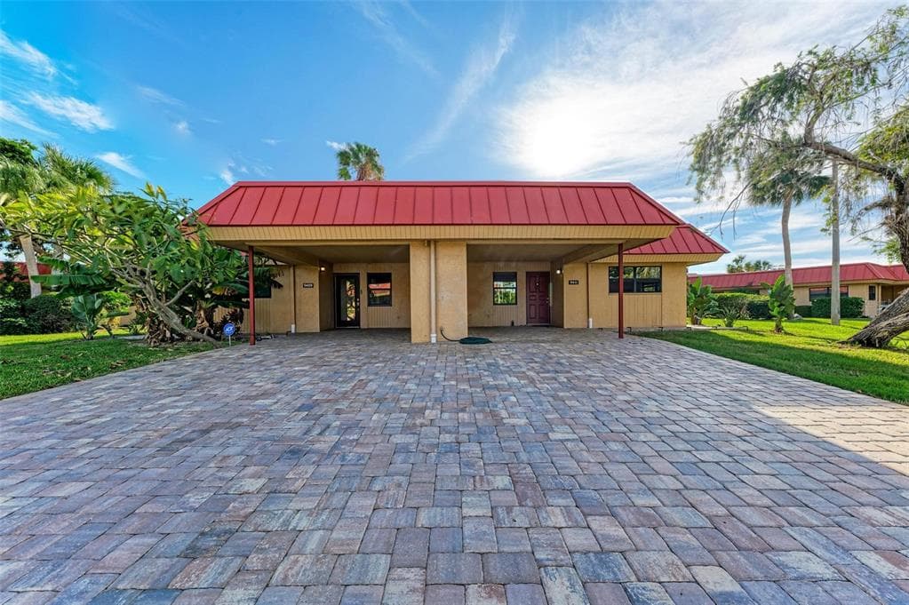 9409 CATALINA DRIVE photo 12