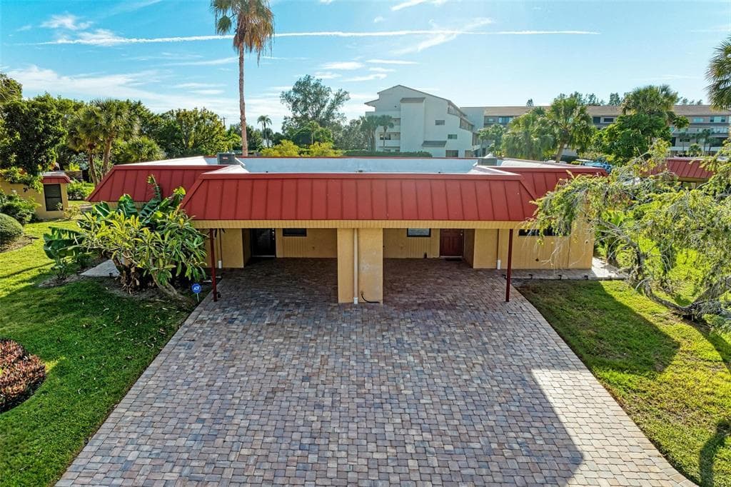 9409 CATALINA DRIVE photo 11