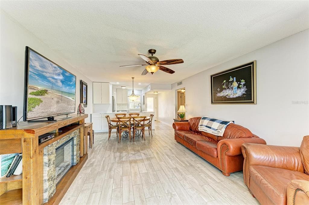 9409 CATALINA DRIVE photo 25