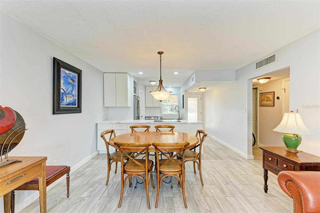 9409 CATALINA DRIVE photo 21