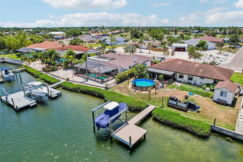 801 FLAMINGO DRIVE 1