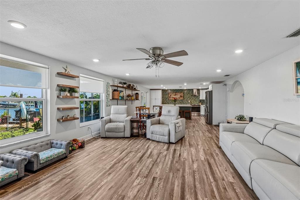801 FLAMINGO DRIVE photo 24
