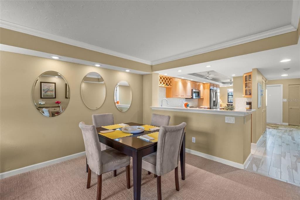 5780 MIDNIGHT PASS ROAD B105 photo 20