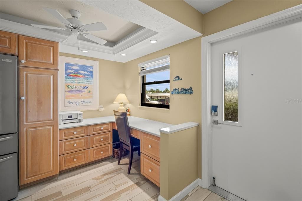 5780 MIDNIGHT PASS ROAD B105 photo 24