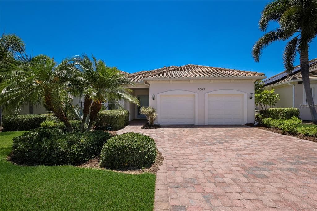 4821 ROYAL DORNOCH CIRCLE photo 2
