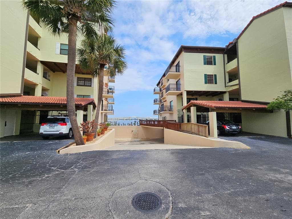 632 MARINA POINT DRIVE #6320 3