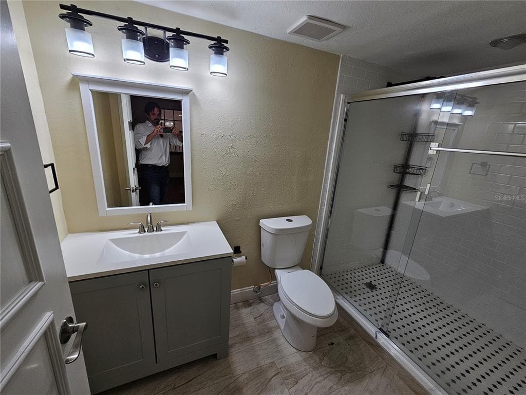 632 MARINA POINT DRIVE 6320 photo 24