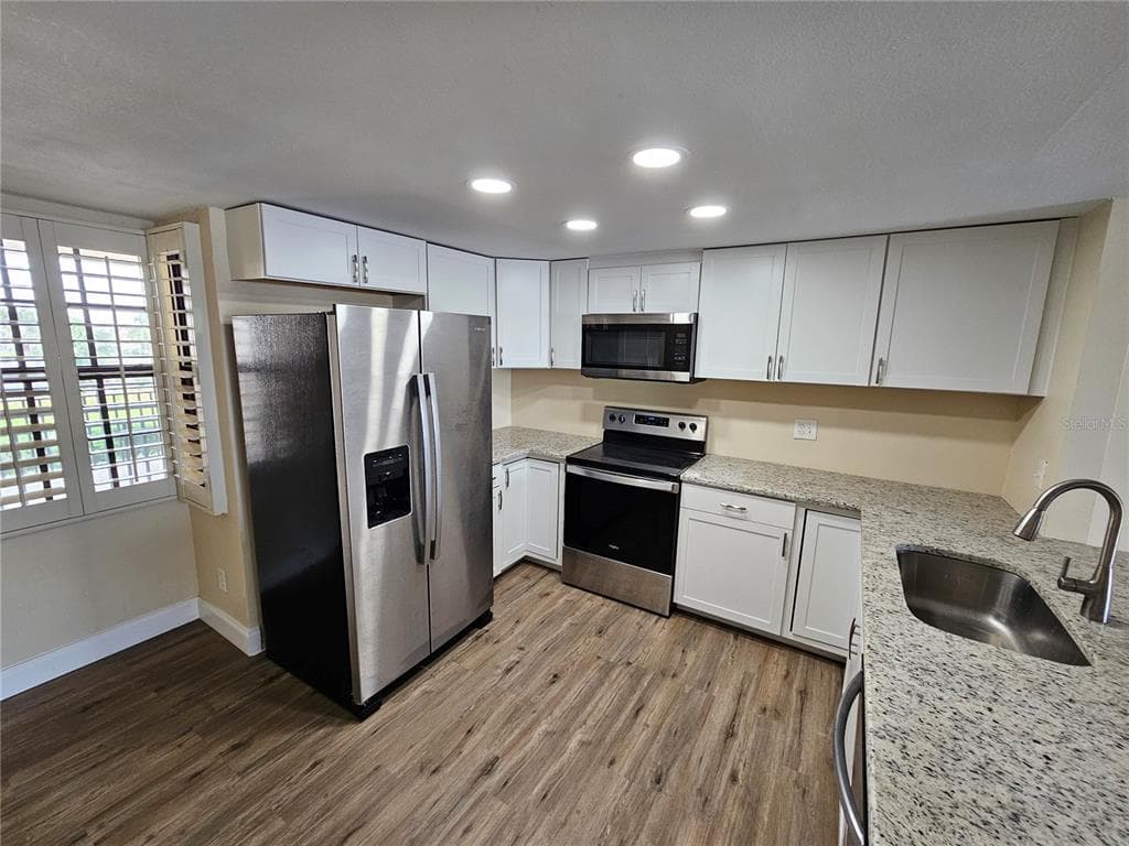 632 MARINA POINT DRIVE 6320 photo 19