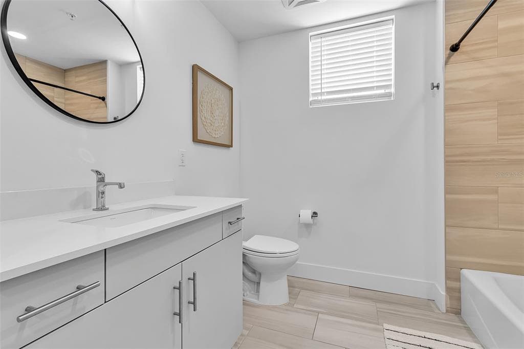 1703 N TAMIAMI TRAIL 211 photo 22