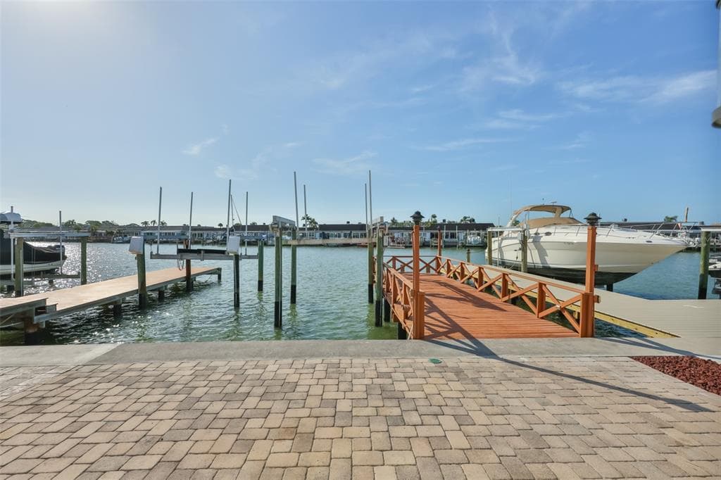 574 BOCA CIEGA POINT BOULEVARD N #2205 3