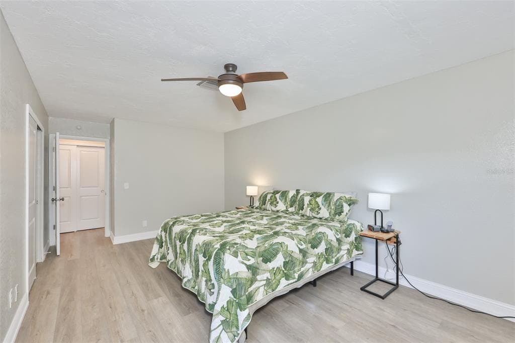 574 BOCA CIEGA POINT BOULEVARD N 2205 photo 10