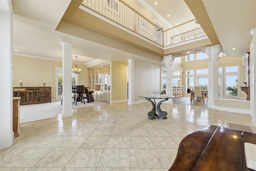 24 N PINE CIRCLE photo 7