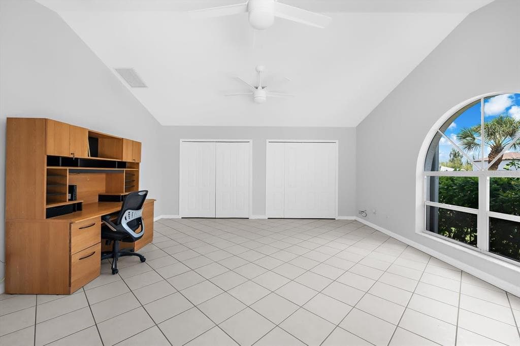 10490 SUNBURY DRIVE photo 22