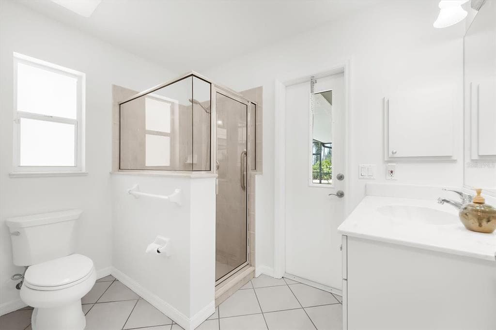 10490 SUNBURY DRIVE photo 25