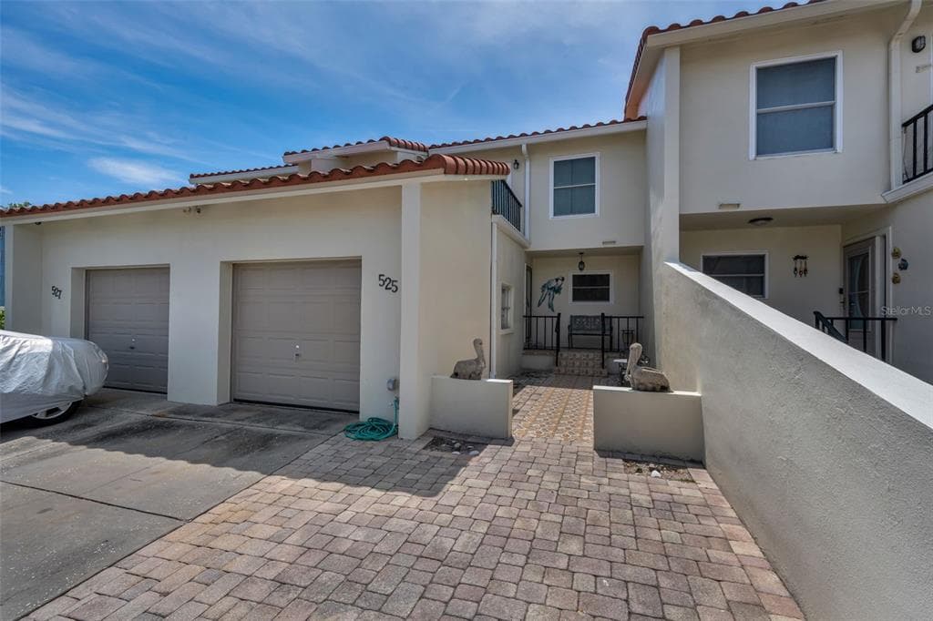 2700 BAYSHORE BOULEVARD 525 photo 4