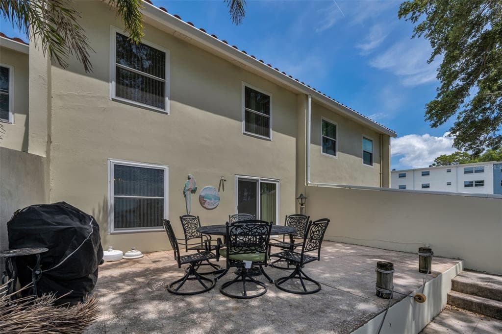 2700 BAYSHORE BOULEVARD 525 photo 8