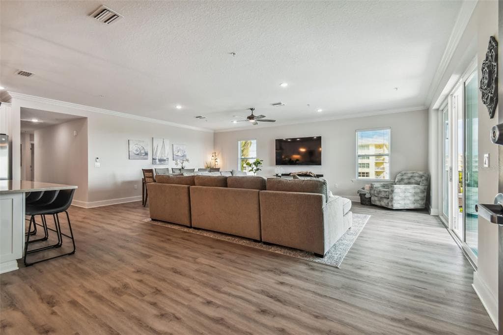 19505 GULF BOULEVARD 404 photo 7