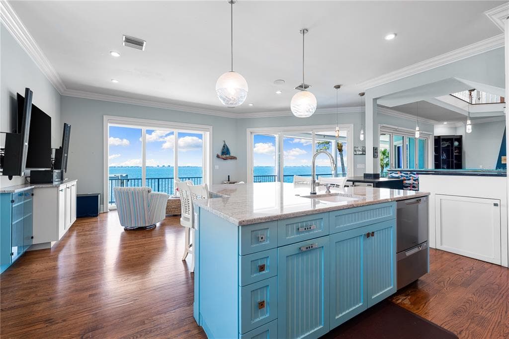 350 S SHORE DRIVE photo 21
