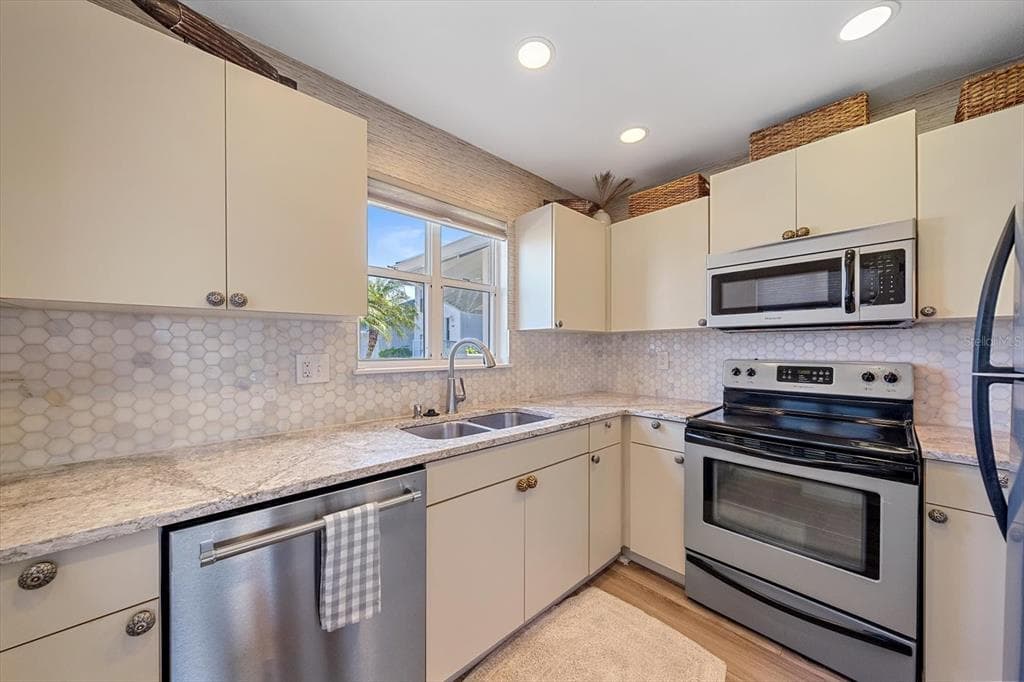 851 AUDUBON DRIVE 851 photo 7