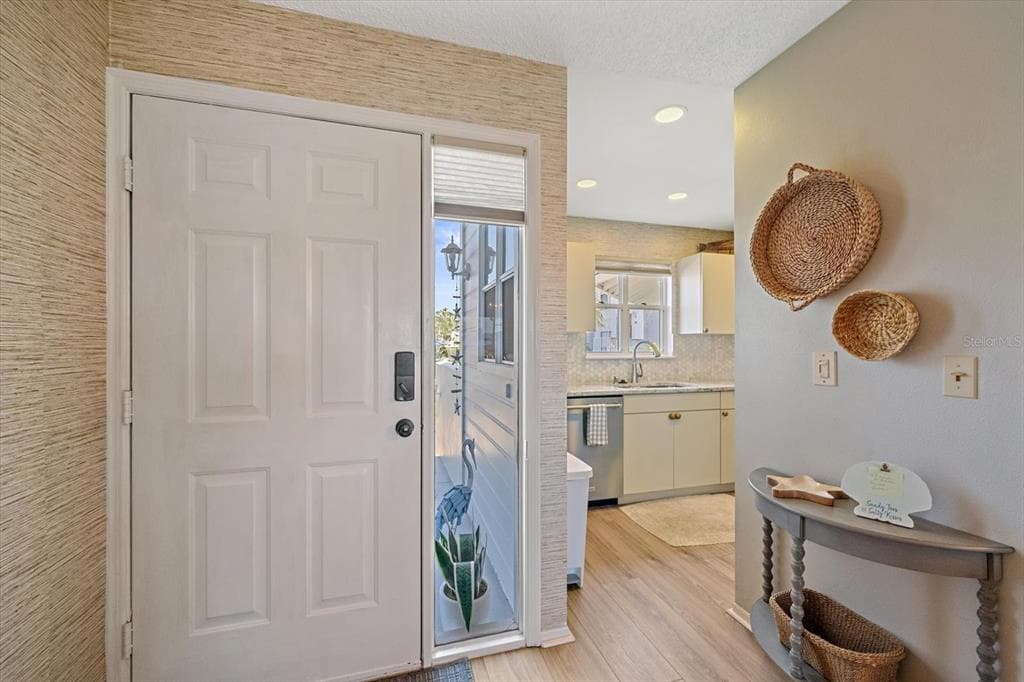 851 AUDUBON DRIVE 851 photo 4
