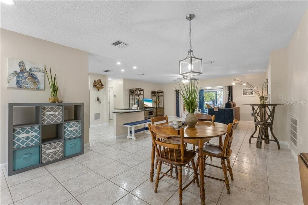 344 CROSSWINDS DRIVE photo 6