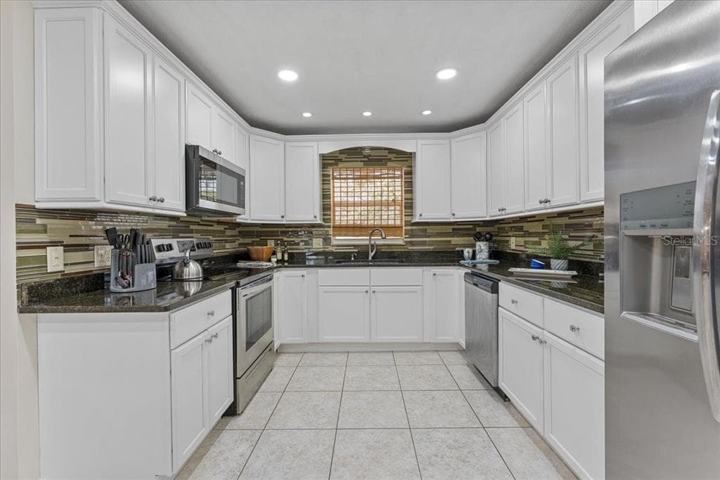 344 CROSSWINDS DRIVE photo 12