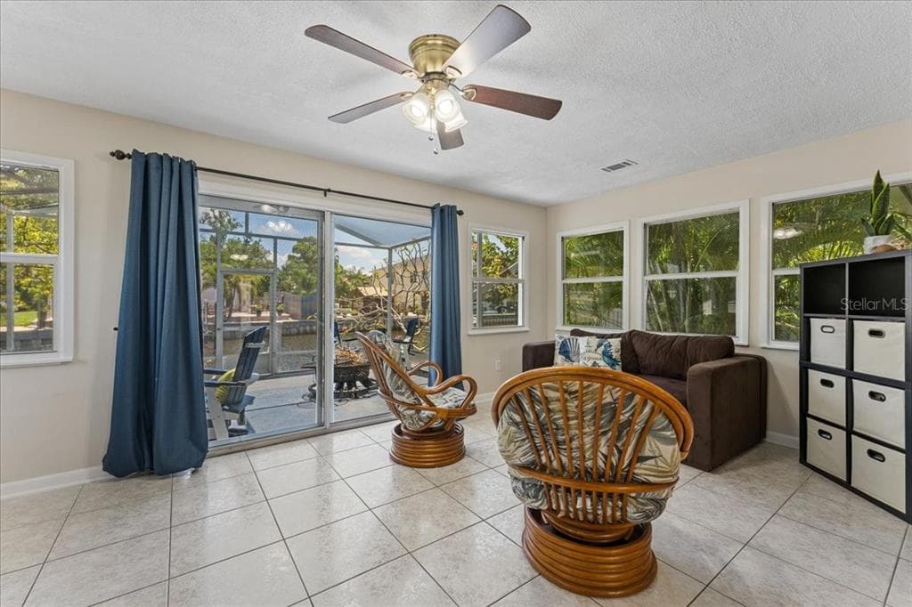 344 CROSSWINDS DRIVE photo 22