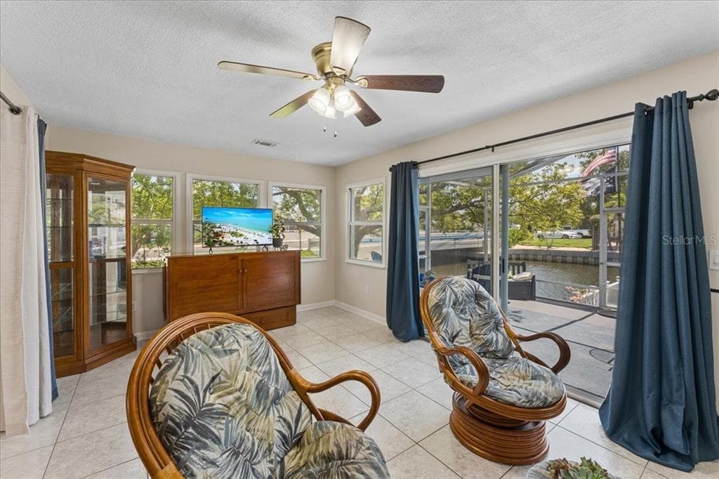 344 CROSSWINDS DRIVE photo 20