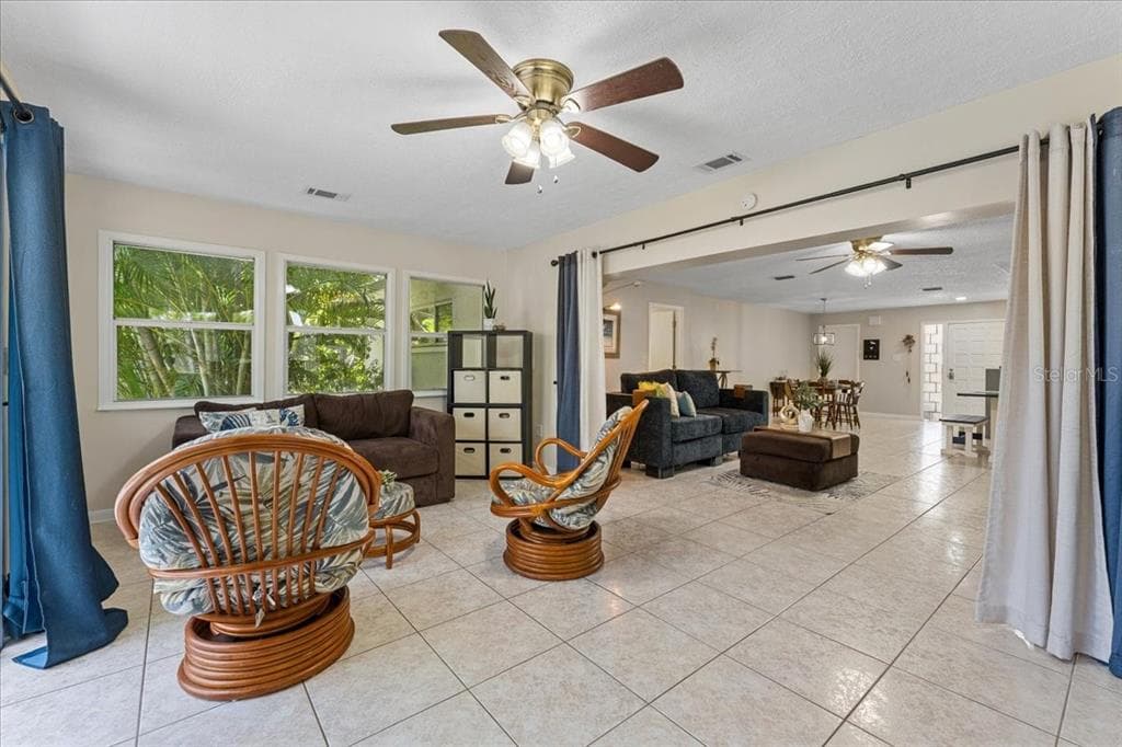 344 CROSSWINDS DRIVE photo 21