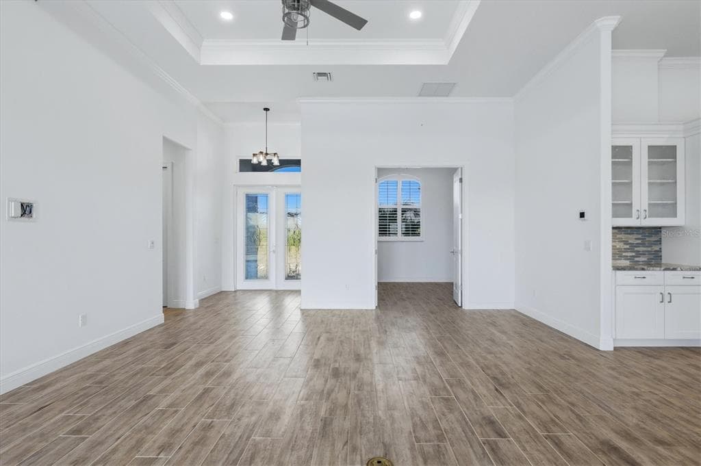 8314 TRACY CIRCLE photo 11