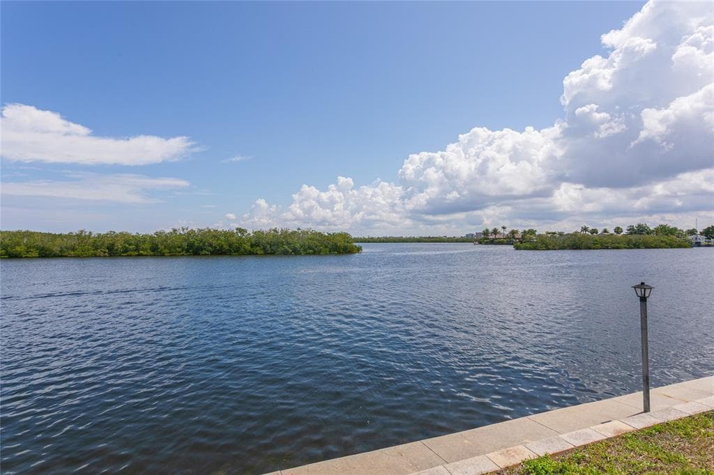 5557 BOWLINE BEND photo 9