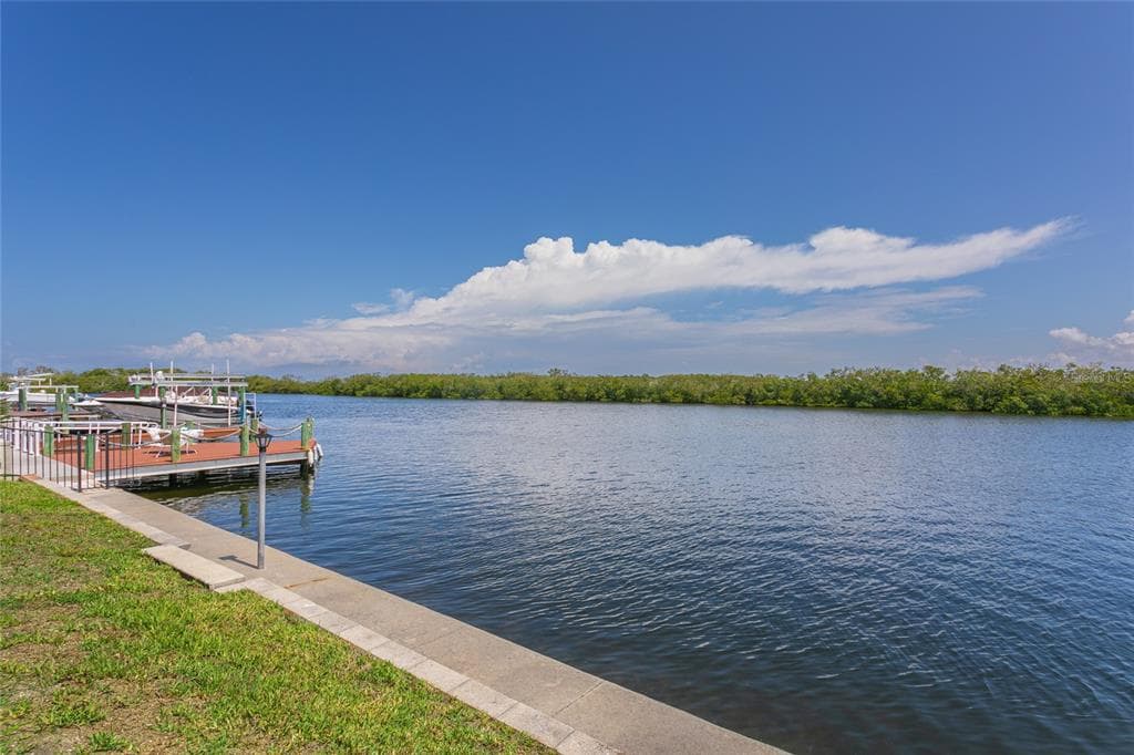 5557 BOWLINE BEND photo 10