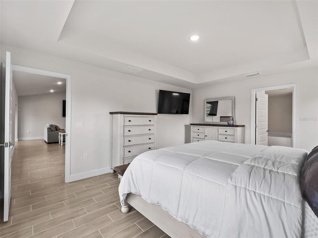 15712 ALDAMA CIRCLE photo 7
