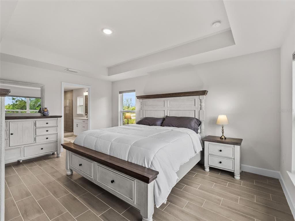 15712 ALDAMA CIRCLE photo 5