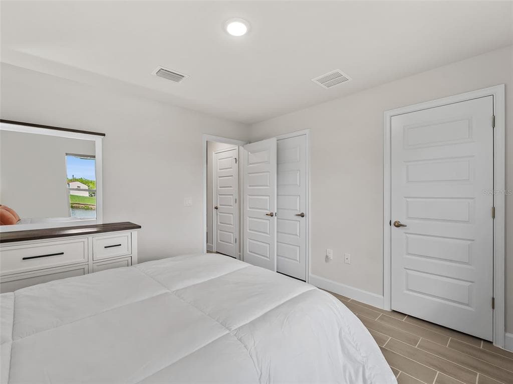 15712 ALDAMA CIRCLE photo 15