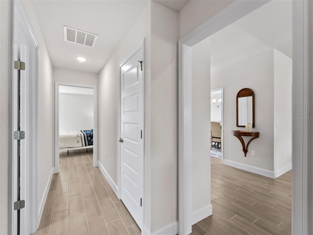 15712 ALDAMA CIRCLE photo 21