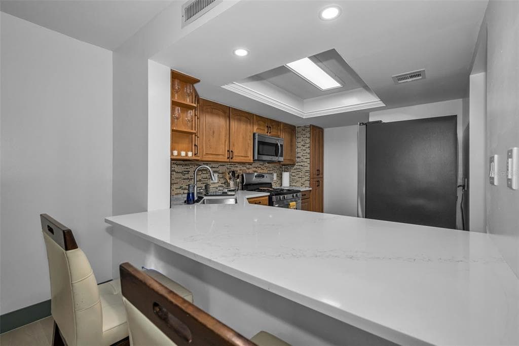 5400 PARK ST. NORTH 303 photo 5