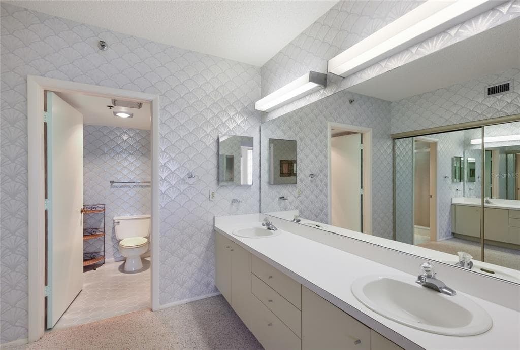 1095 GULF OF MEXICO DRIVE 102 photo 19