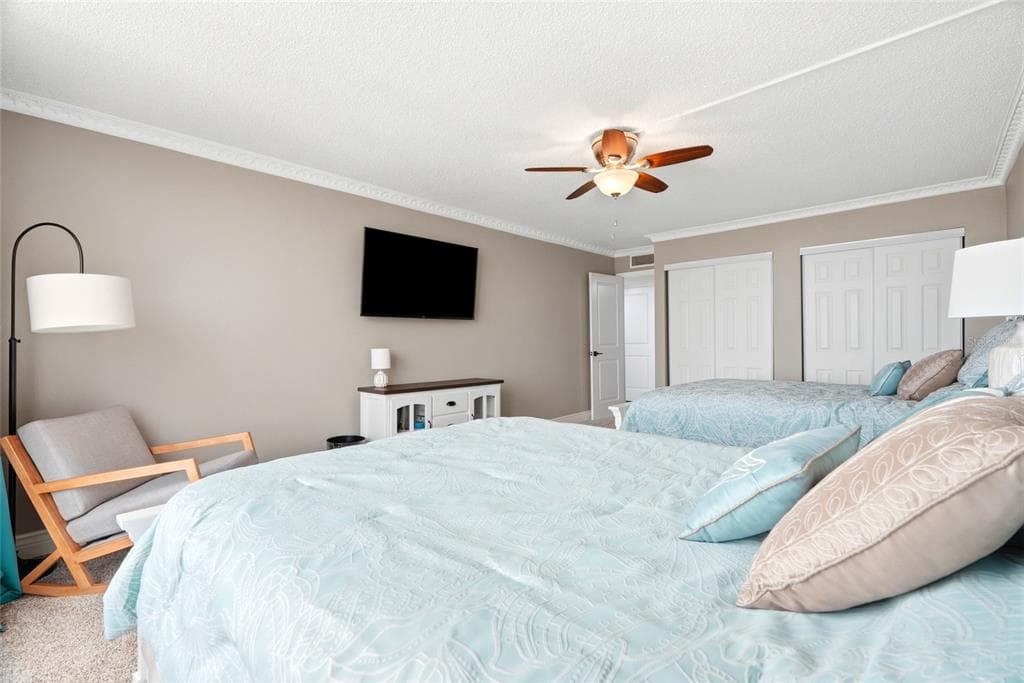 634 EDGEWATER DRIVE 844 photo 23