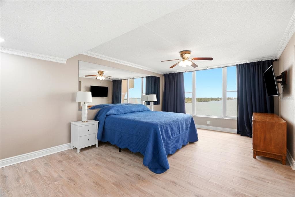 634 EDGEWATER DRIVE 844 photo 18