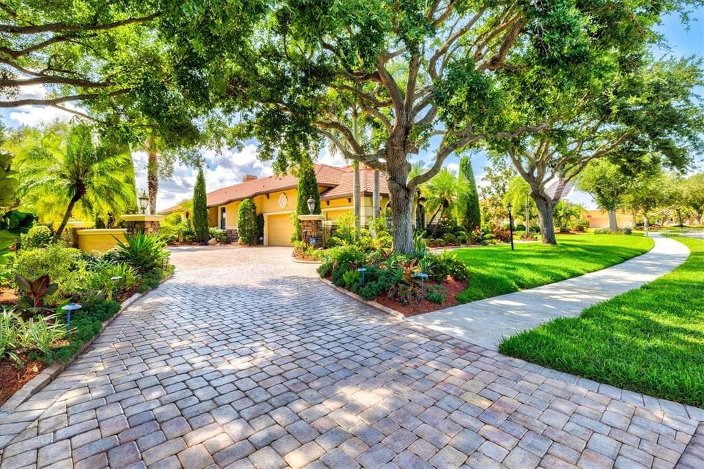 7365 S SERENOA DRIVE photo 3