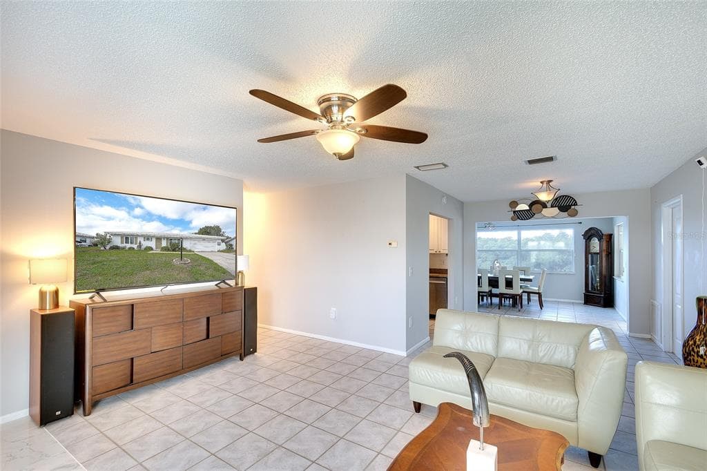 3810 JOYCE DRIVE photo 6