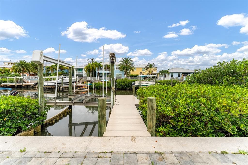 6412 KEY ISLAND AVENUE photo 3