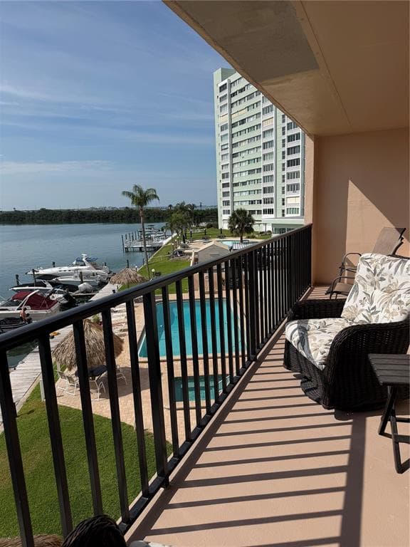 51 ISLAND WAY 306 photo 3