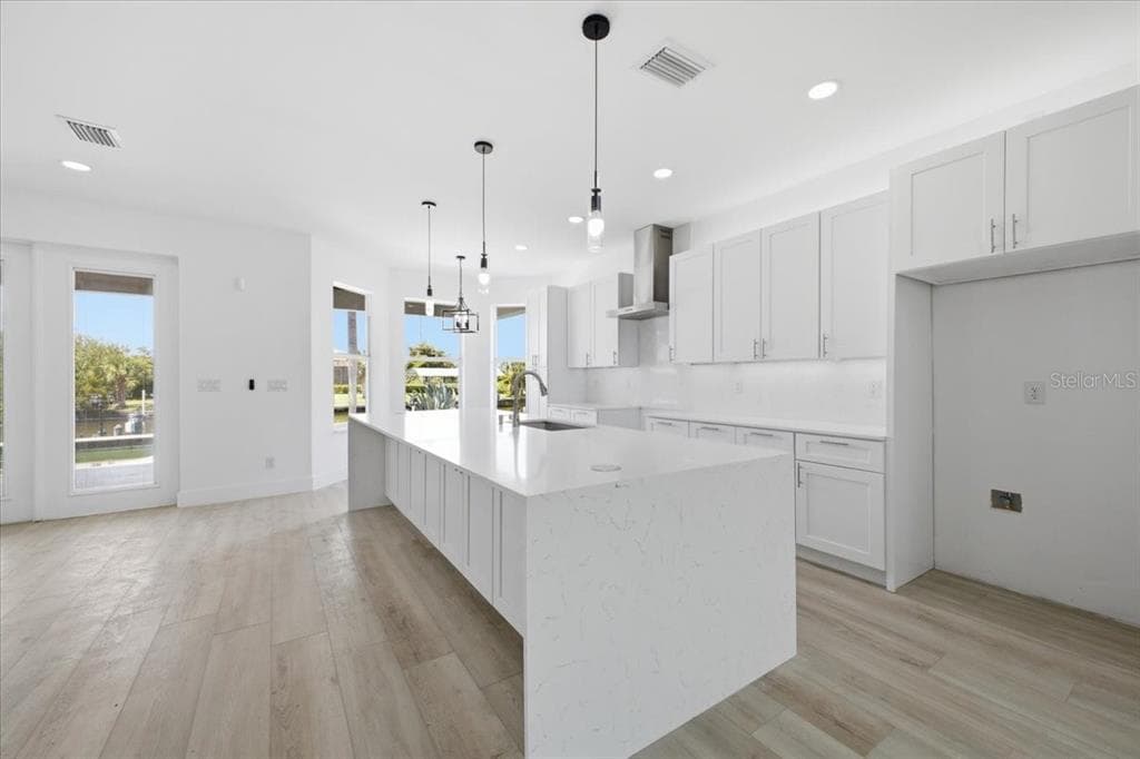 15408 MELPORT CIR photo 10