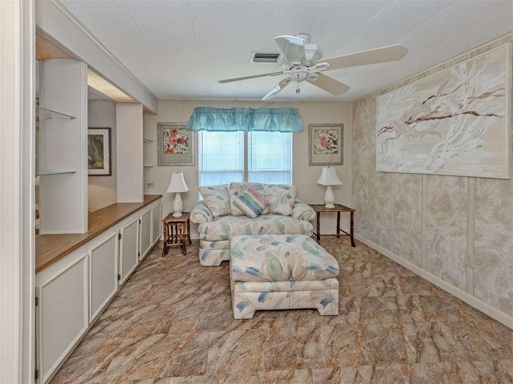 132 MARTINIQUE ROAD photo 13
