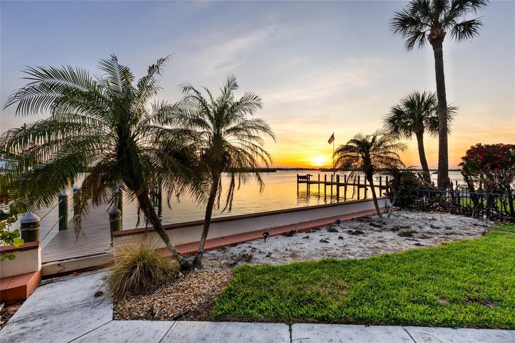 122 CORAL WAY photo 14
