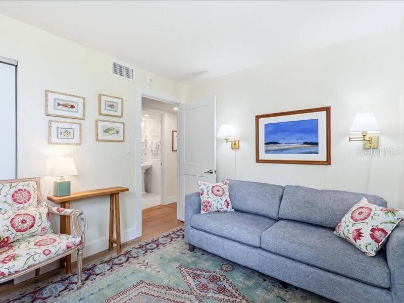1848 SHORE DRIVE S 101 photo 22