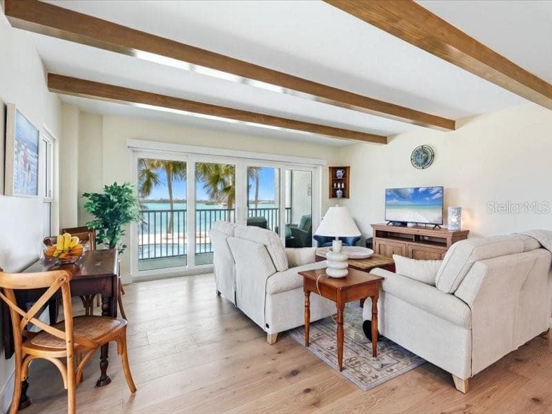 1848 SHORE DRIVE S 101 photo 7