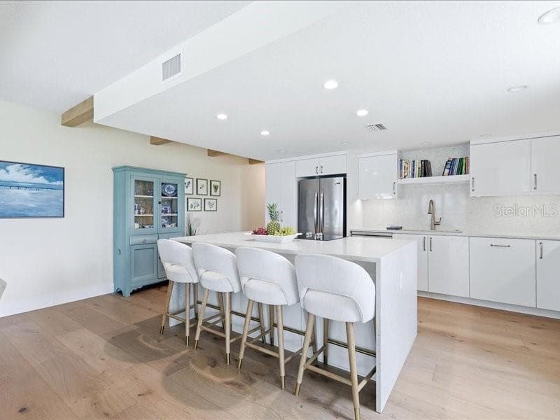 1848 SHORE DRIVE S 101 photo 10